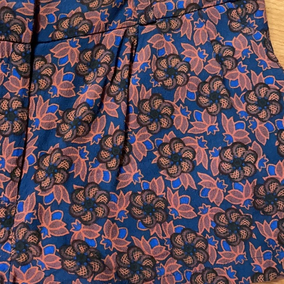 Floral Shorts - Picture 2 of 2